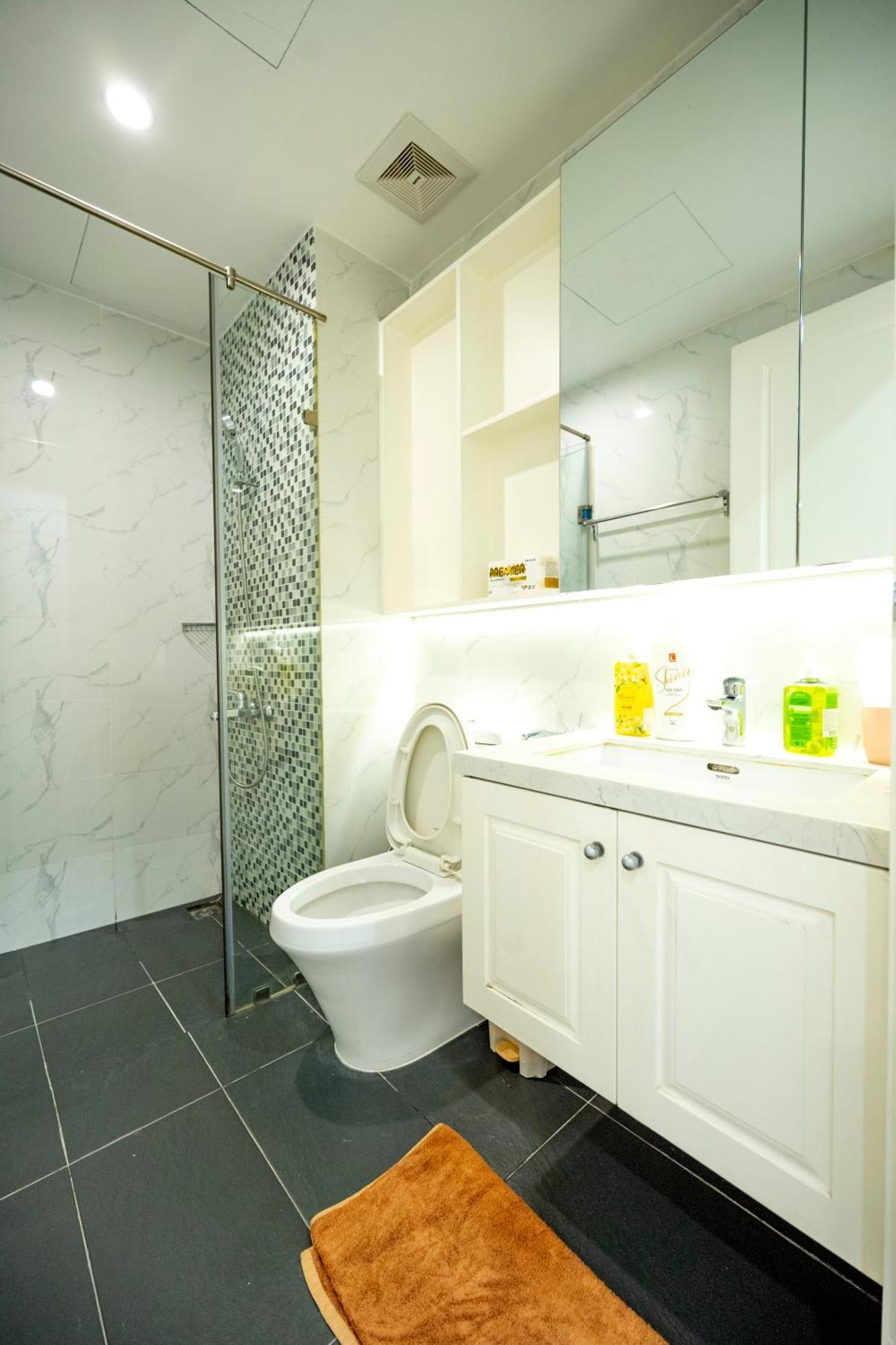 Sunrise City View Apartment , Near Lotte Mart Ho Chi Minh City Exterior photo