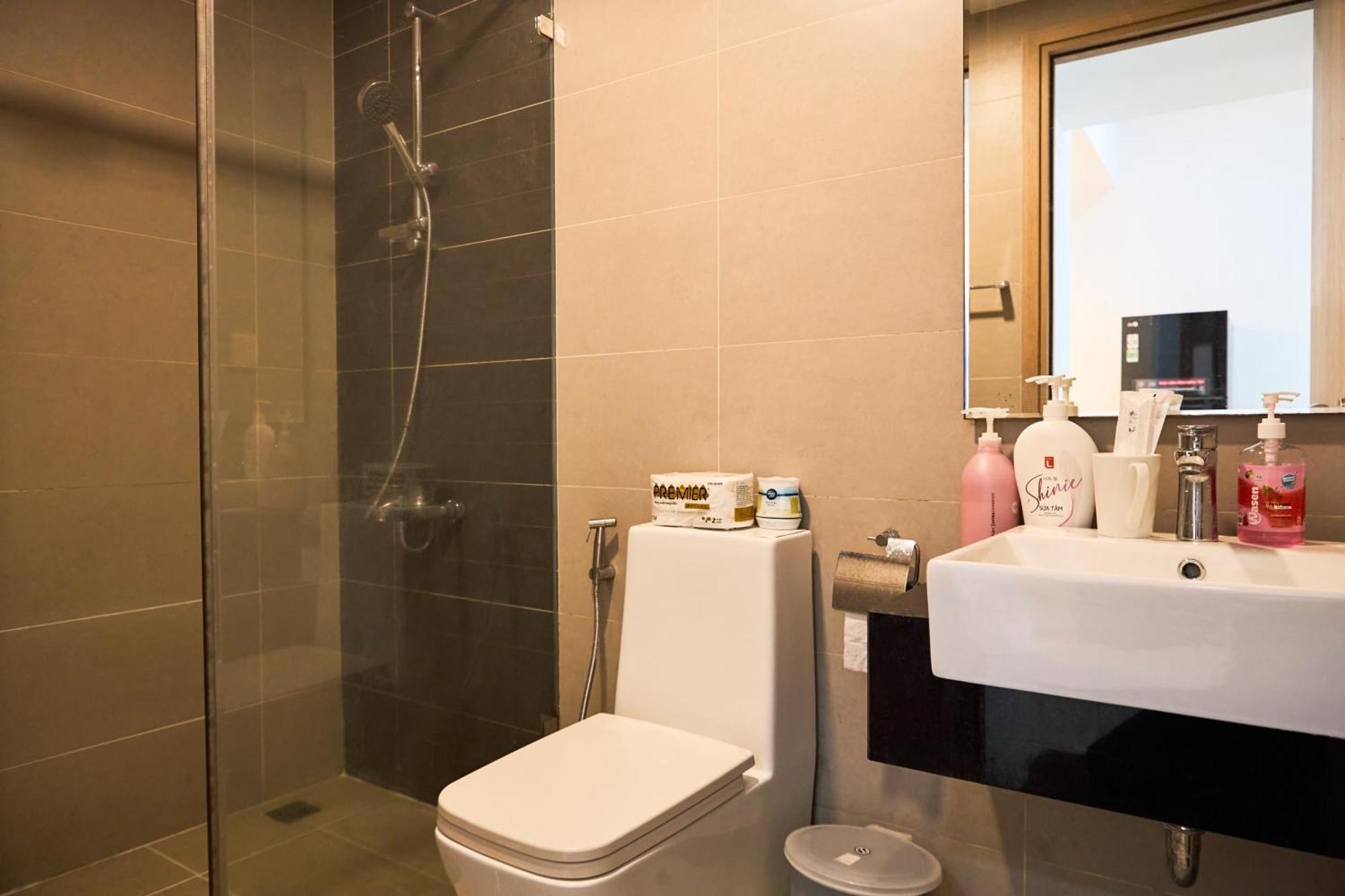 Sunrise City View Apartment , Near Lotte Mart Ho Chi Minh City Exterior photo